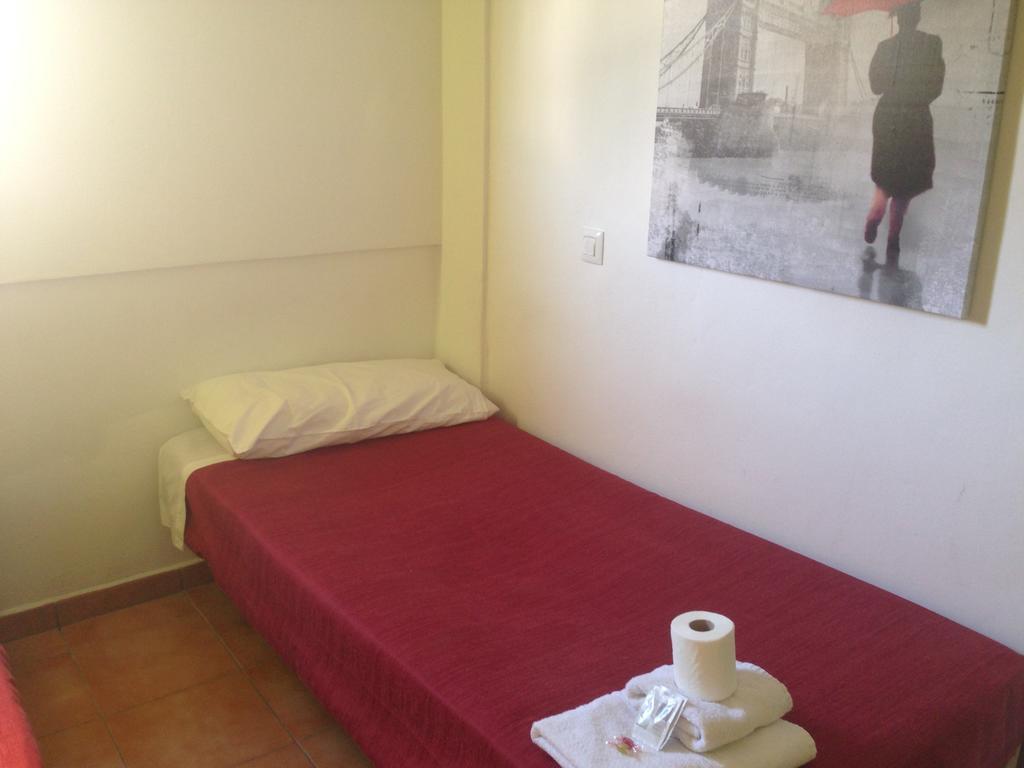 Albergue Juvenil New Age Hostel Пальма-де-Майорка Номер фото