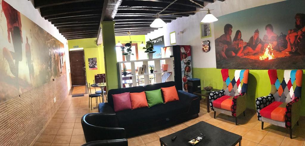 Albergue Juvenil New Age Hostel Пальма-де-Майорка Экстерьер фото