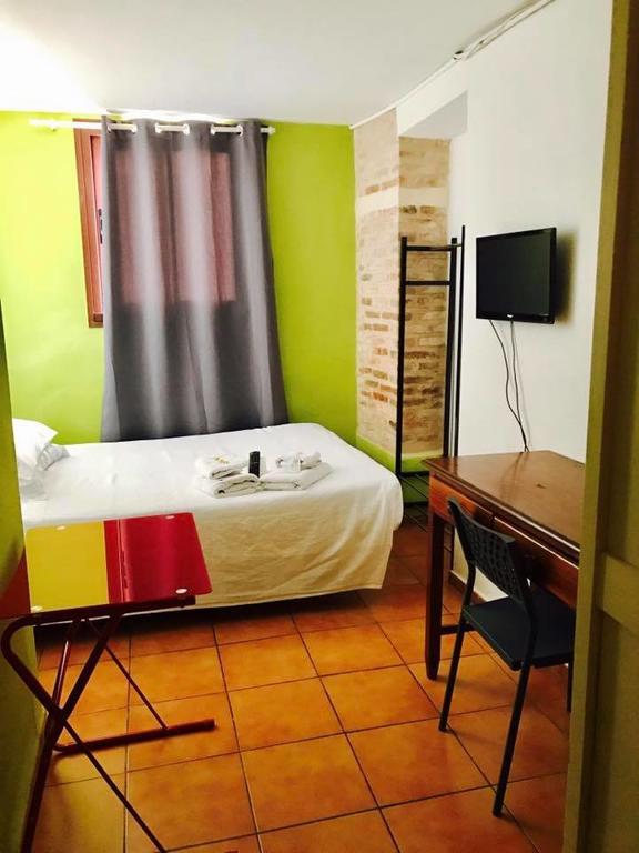 Albergue Juvenil New Age Hostel Пальма-де-Майорка Экстерьер фото